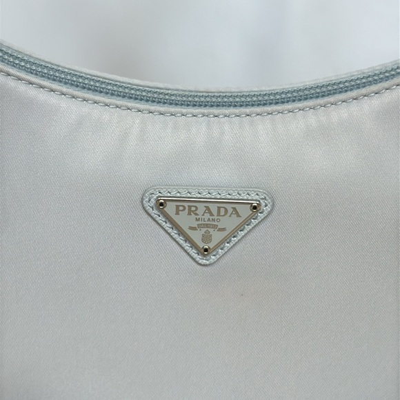 Prada Re-Edition 2000‎ Re-Nylon Mini Bag Cornflower Silver-tone - Picture 7 of 16